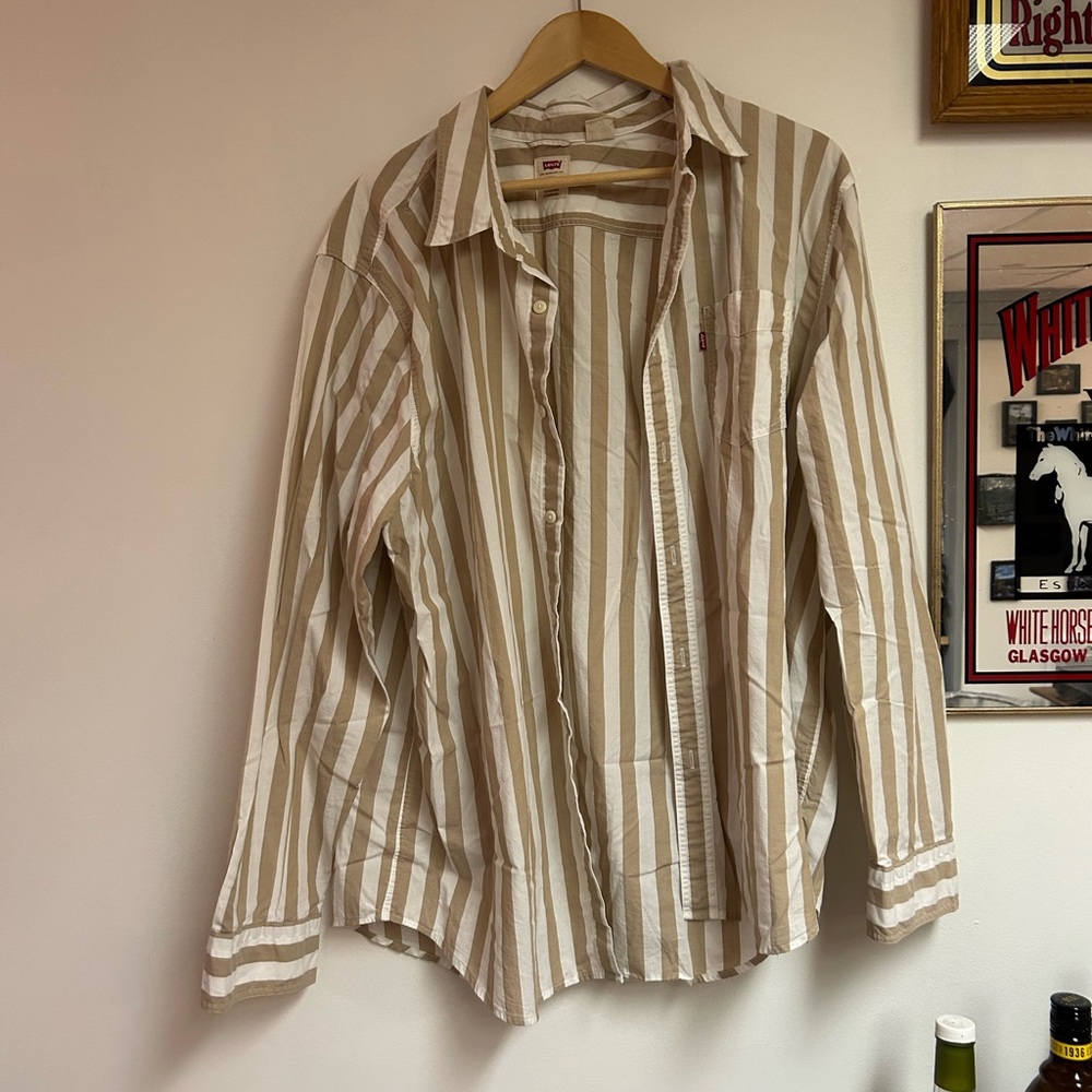 Levi’s tan and white striped dress shirt